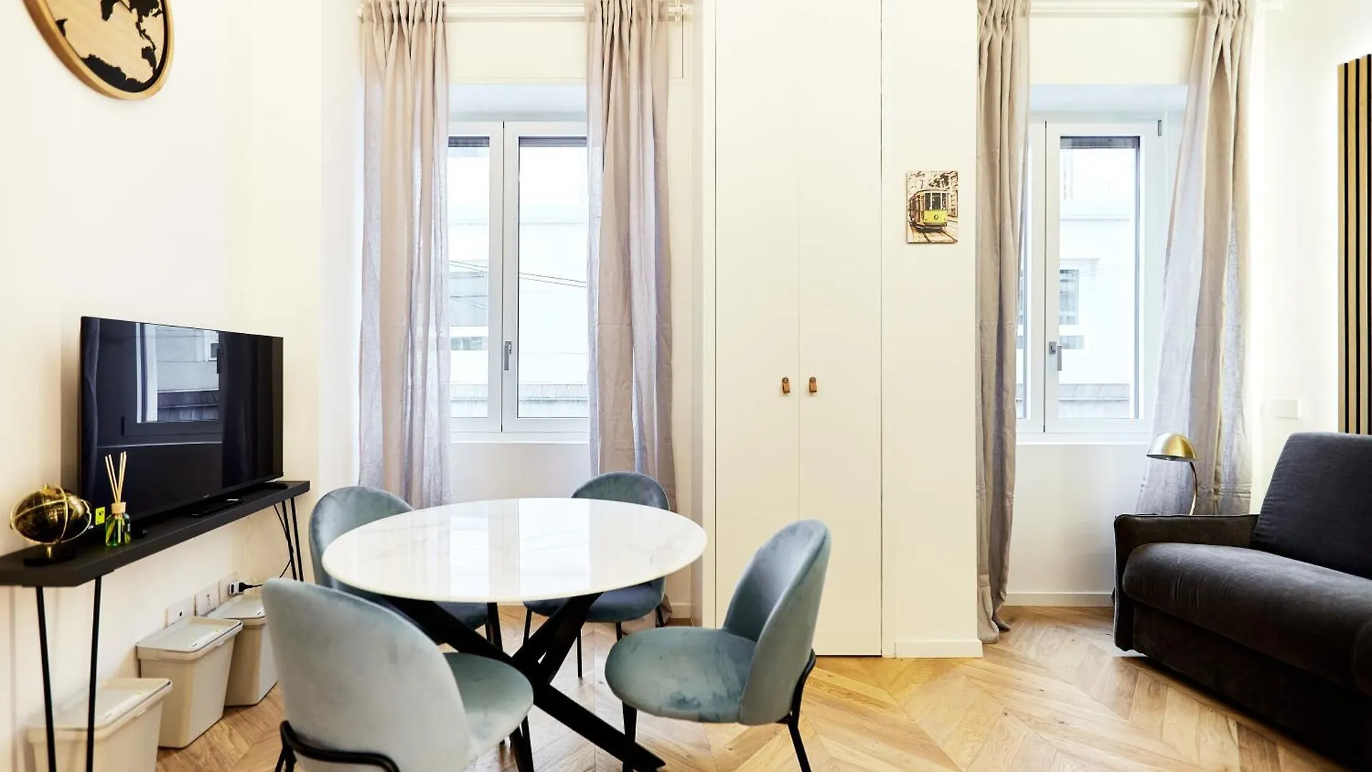 Duomo Imperial Suits - Modern And Comfortable Milan Apartment