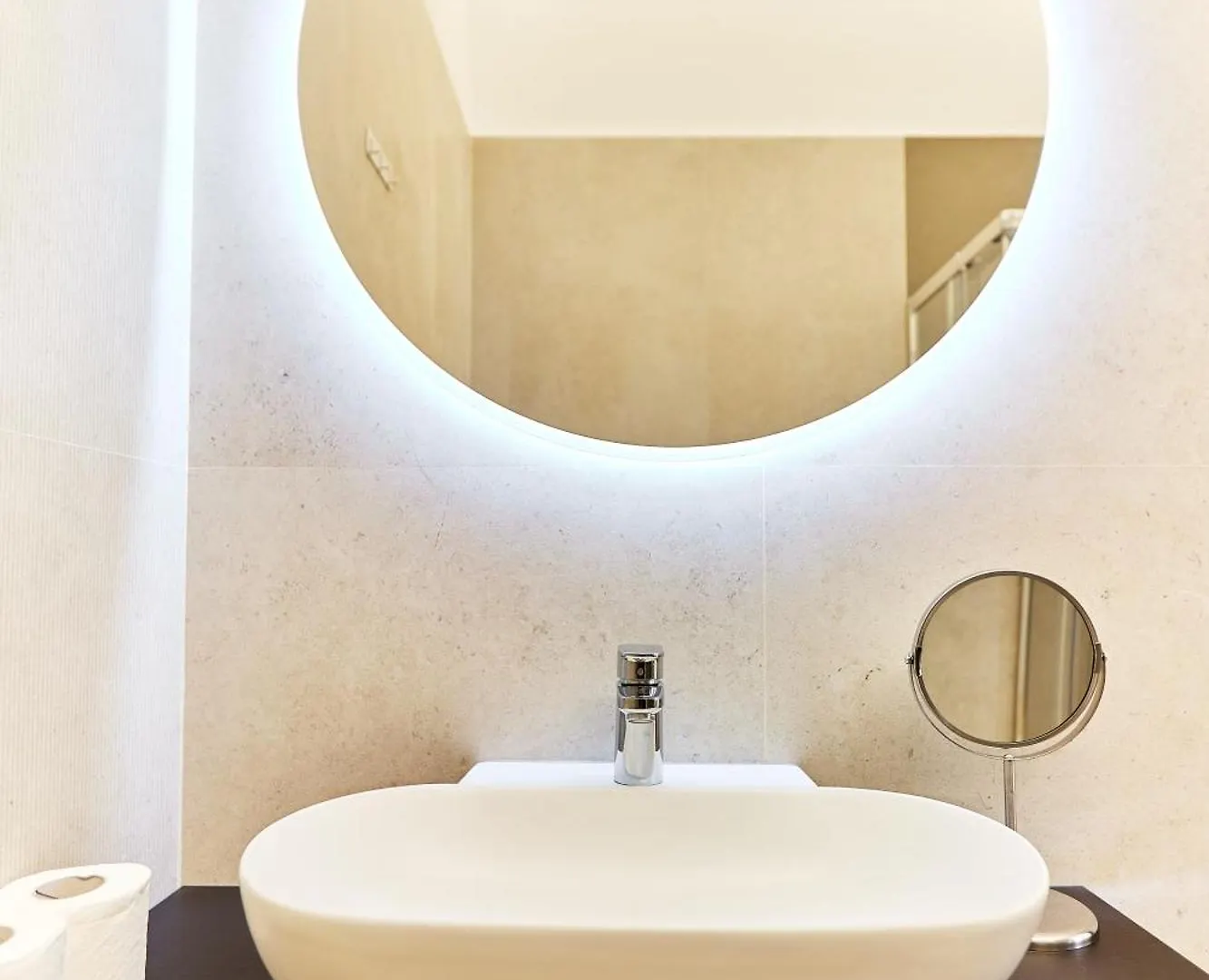 Duomo Imperial Suits - Modern And Comfortable Milan Apartment