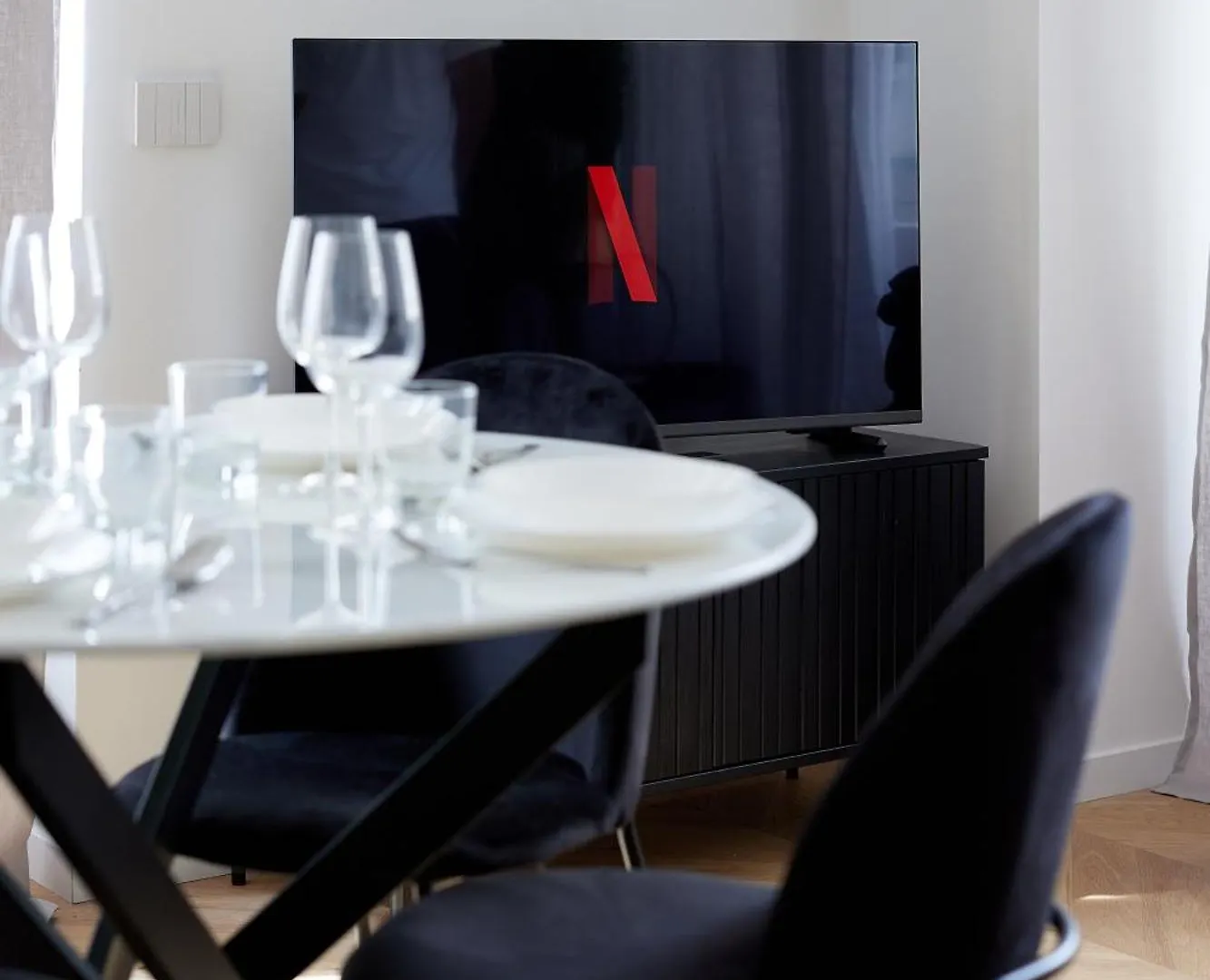 Duomo Imperial Suits - Modern And Comfortable Milan