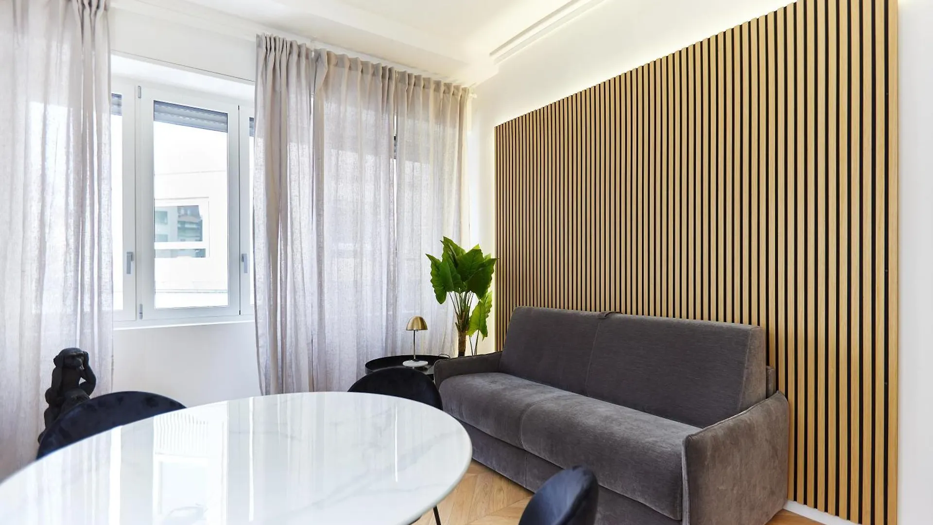 Duomo Imperial Suits - Modern And Comfortable Milan 0*,  Italy