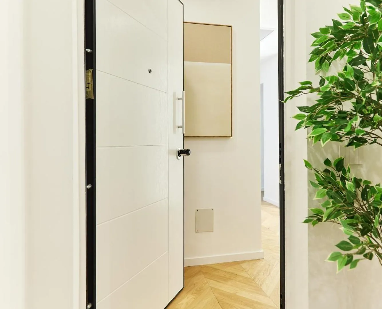 Apartment Duomo Imperial Suits - Modern And Comfortable Milan Italy