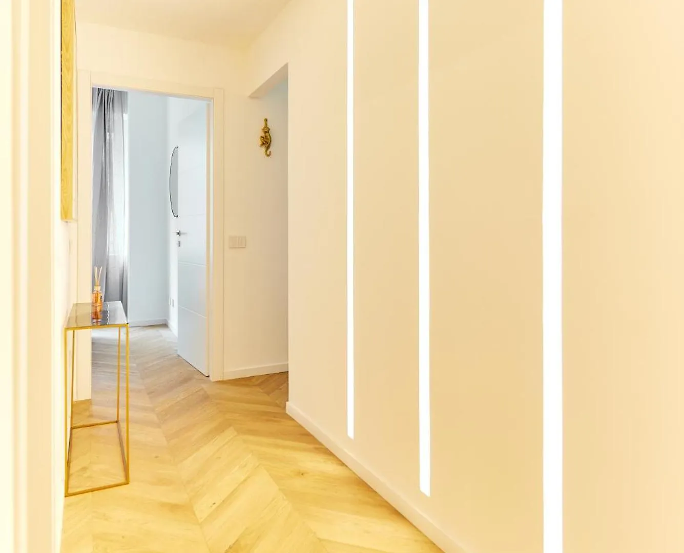 Duomo Imperial Suits - Modern And Comfortable Milan 0*,  Italy