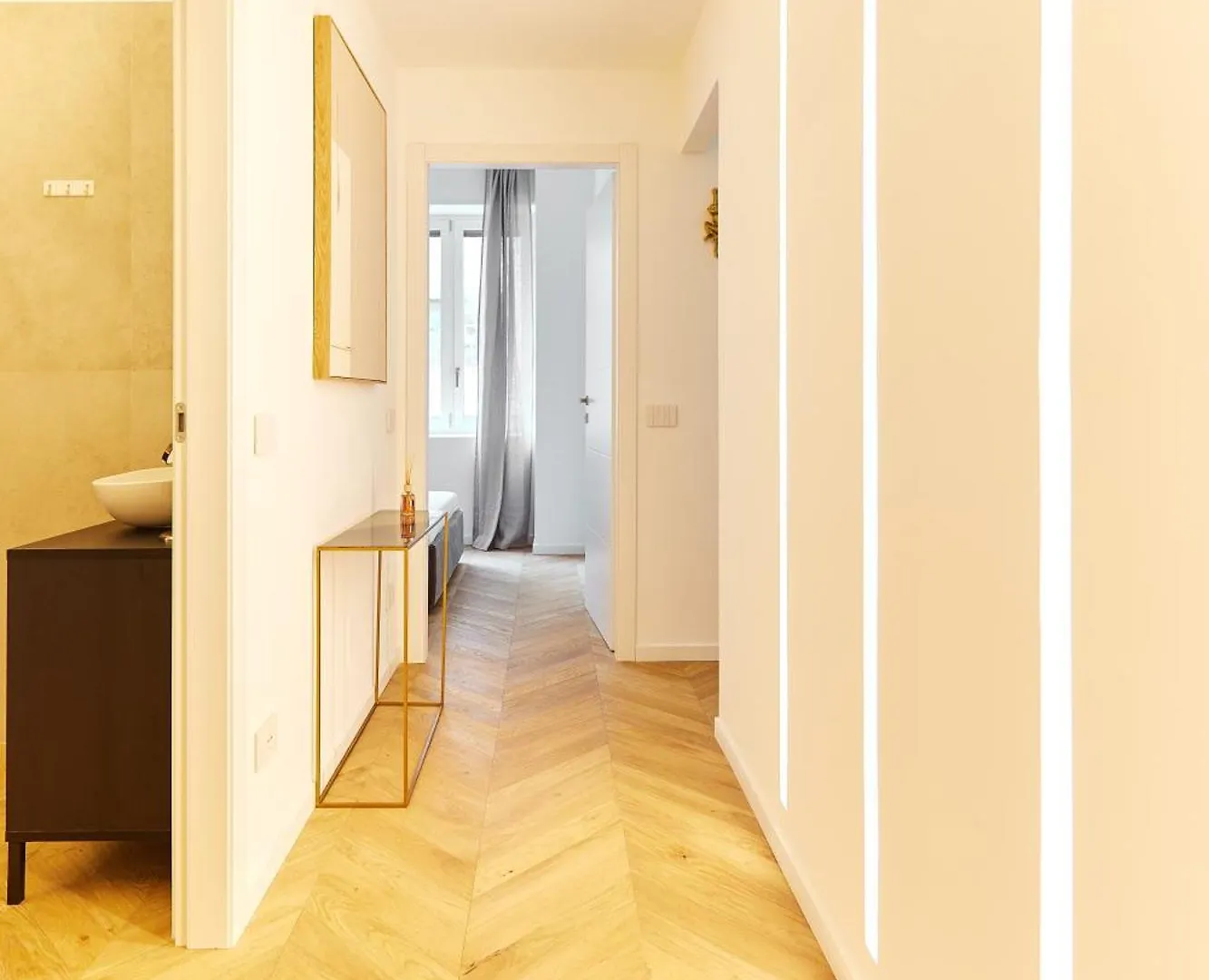 Duomo Imperial Suits - Modern And Comfortable Milan Apartment